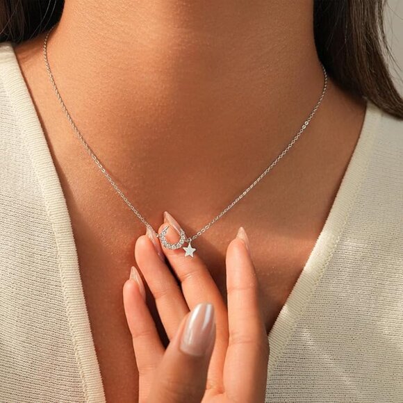 Dainty Crescent Moon Sterling Silver Necklace NWT - Picture 2 of 5